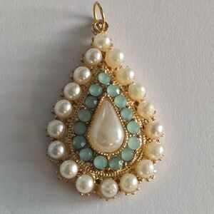 Pendant teardrop shape charm gold tone turquoise blue and white faux pearls
